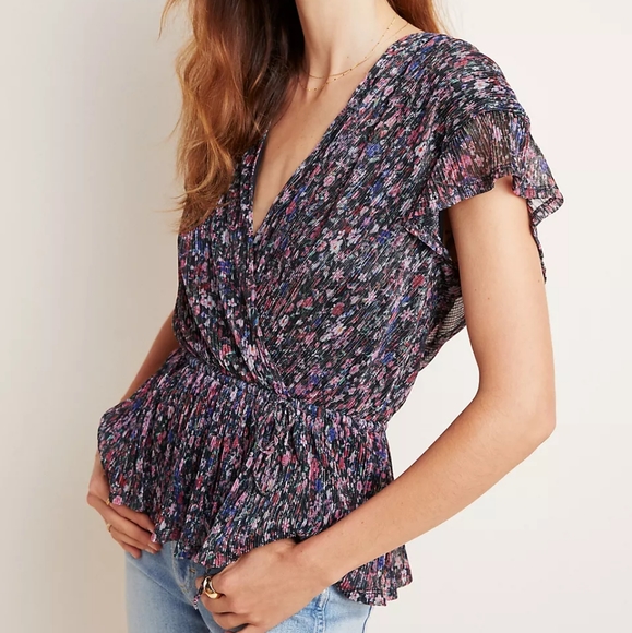 Anthropologie Tops - By Anthropologie Dionne Metallic Floral Blouse